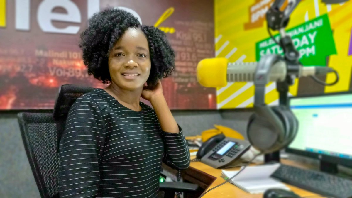 #MercyMmboneMilele LIVE naye <a href="/MmboneMercy1/">Mmbone Mercy</a> hadi saa saba mchana. Unatupata ukiwa wapi? <a href="/Milele_FM/">Milele FM</a> <a href="/DicksonMpapale/">Dickson Mpapale</a>