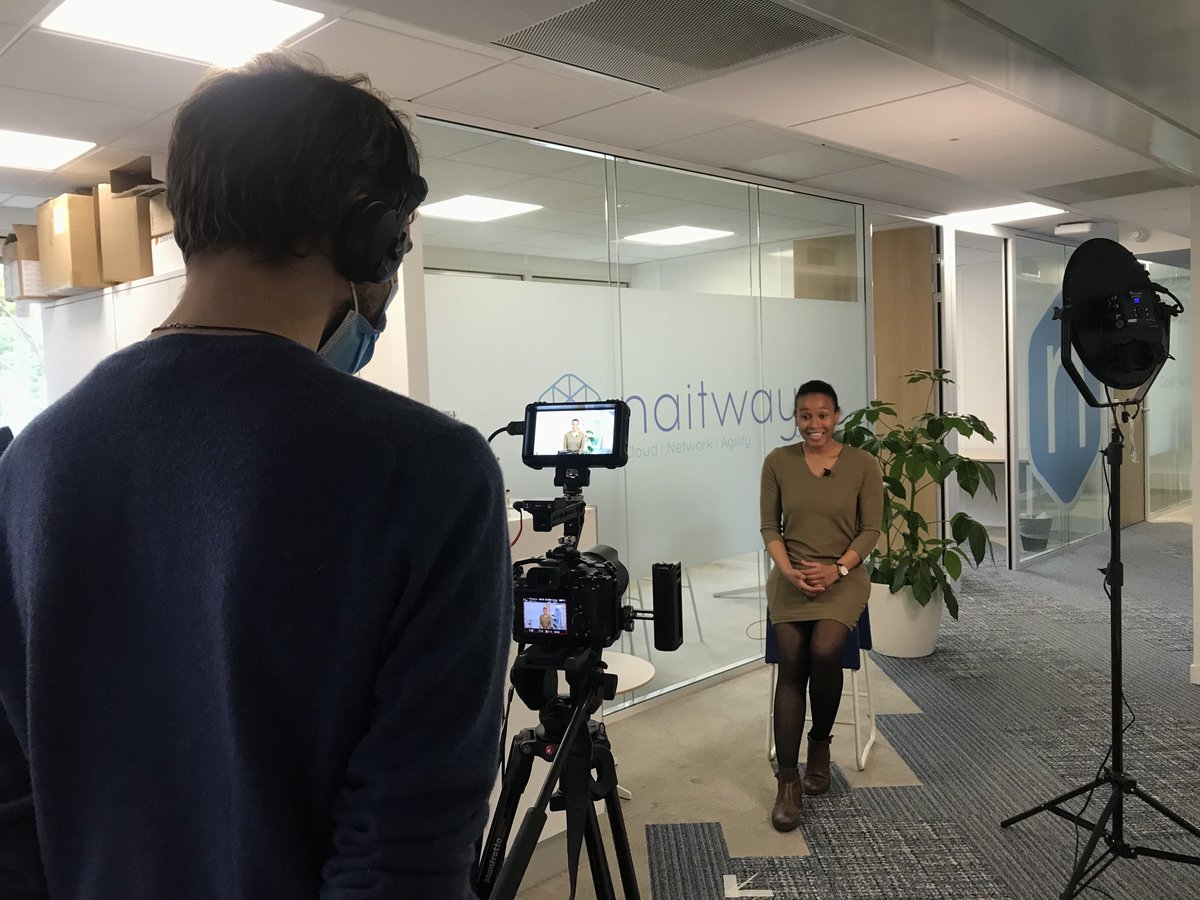 peechstudio's tweet photo. 🎥[ SILENCE ÇA TOURNE ]

Nous accompagnons Naitways dans leur projet vidéo afin de présenter les services de Data Protection au sein de leur entreprise.

Nous avons choisi le format vidéo en prise de parole face caméra. 

#tournage #digital #videocontentagency #contentcreator https://t.co/8NWCiGVJIz