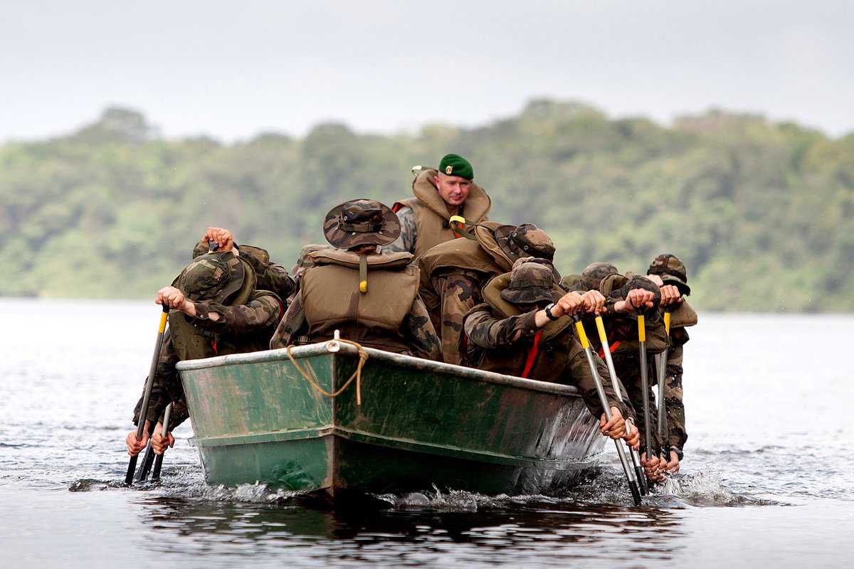 SaintCyrCoet's tweet image. #MondayMotivation Commencer la semaine par une balade sur le fleuve Approuague (Guyane). Pas si mal, non ? #CohésionDéfense #CEFE
@Chefdecorps3REI @LegionEtrangere