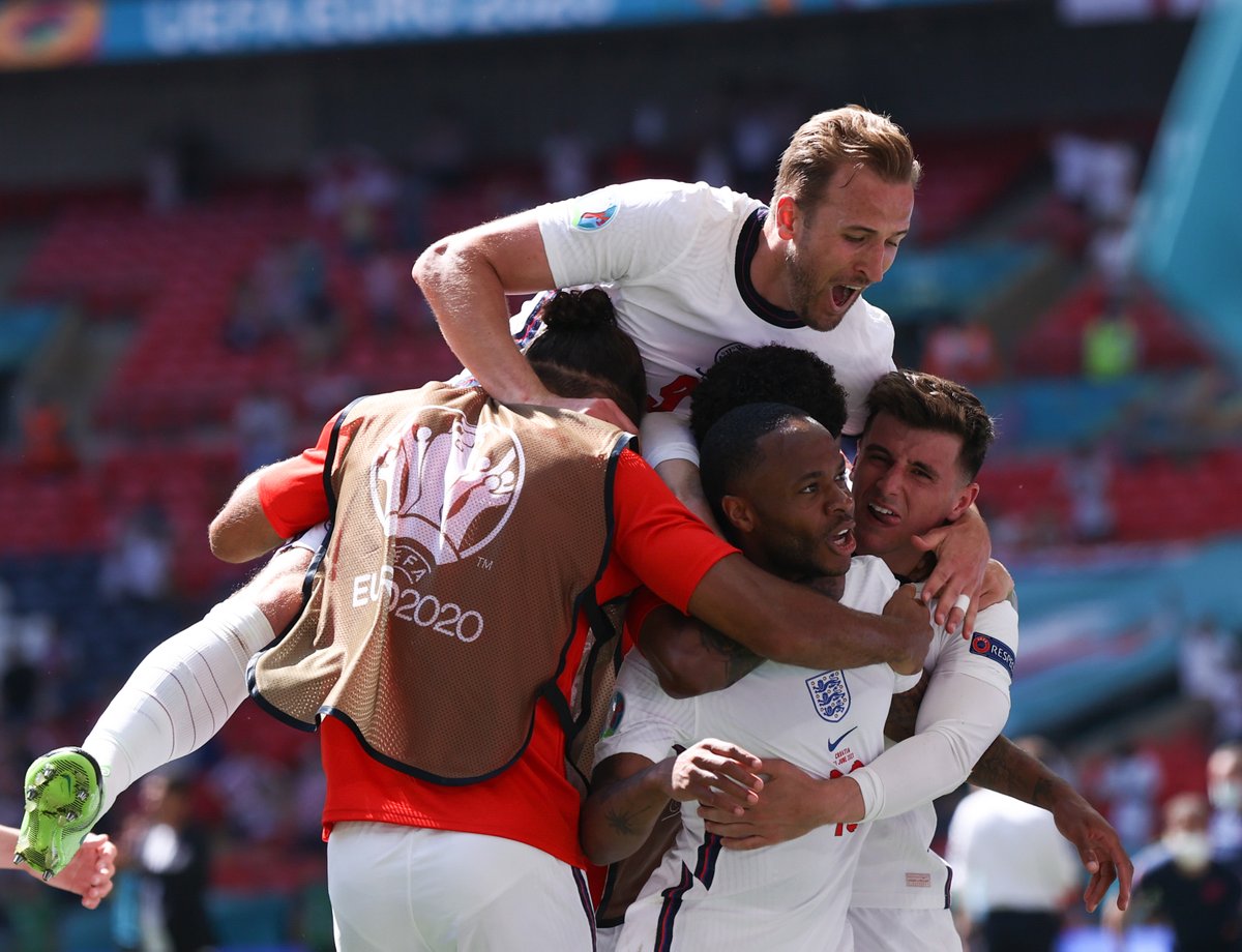 England tweet media