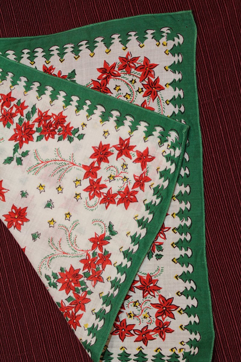 quilts_more's tweet photo. Hankie, Vintage, Handkerchief, Poinsettias, Flowers, Floral, Christmas, Star, Tree, Red, Green, Gold, Yellow, White, XMas, Rolled Edge Linen https://t.co/SwFMVGaTNf #Etsy #ImagineQuiltsAndMore #RetroLadies https://t.co/lWnyK9rMdY