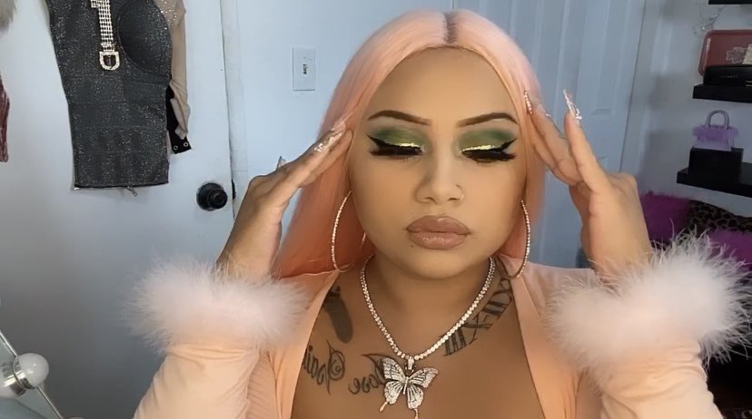 makeup_kat_tatt's tweet photo. @baddieblashes in style #extra @Jen_ny69 #Explore #explorepage #makeup #makeupartist #mua #fyp #latina #baddieblashes https://t.co/GsBI5OAcL0