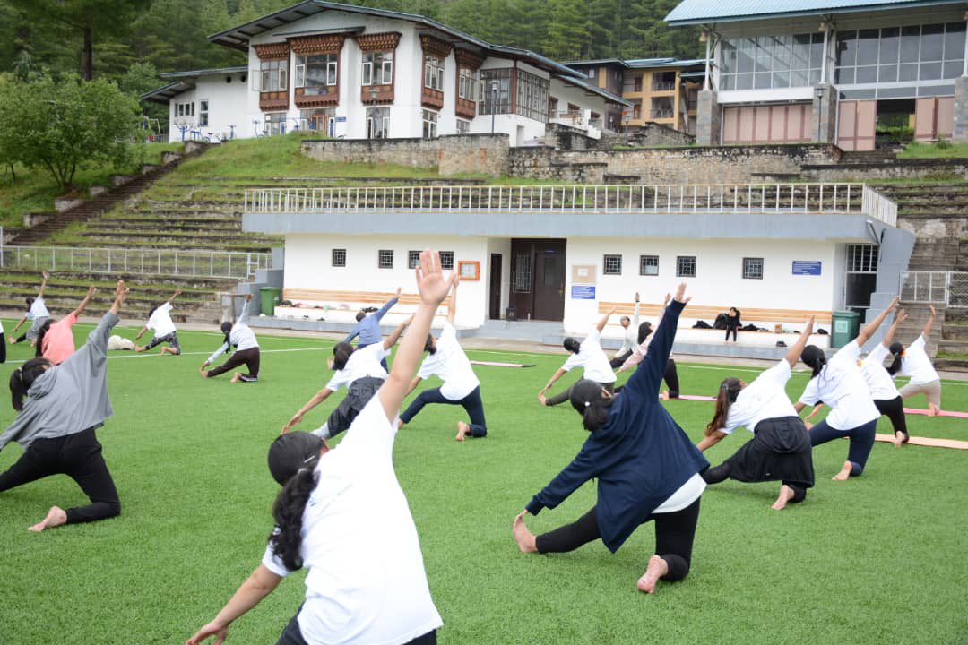 Indiainbhutan's tweet photo. A radiant morning rooted in mindfulness!
On 12 June 2021, President & faculty members of the Royal Thimphu College joined in for a Yoga Session at the campus lawns!
#InternationalDayofYoga #BeWithYoga #BeAtHome
@PMBhutan @FMBhutan @PMOIndia https://t.co/fflSv8mYqG