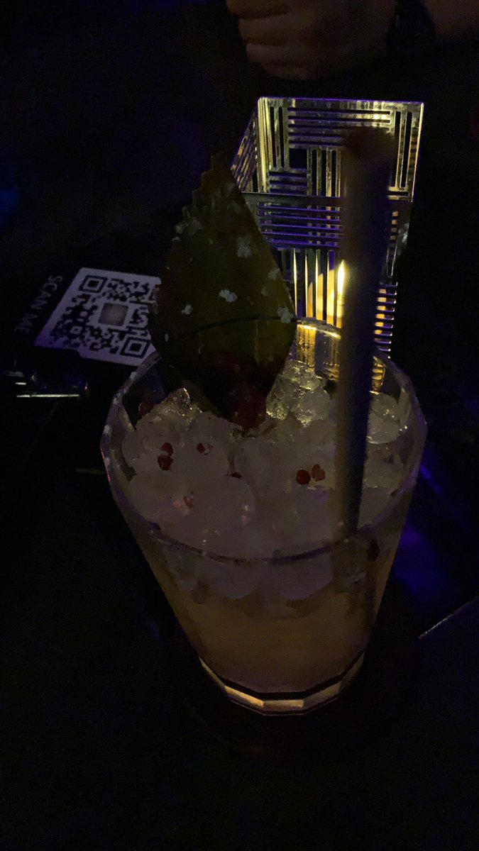 ClassyMrMatt's tweet photo. #GoodIce https://t.co/A3r3J1x6u6