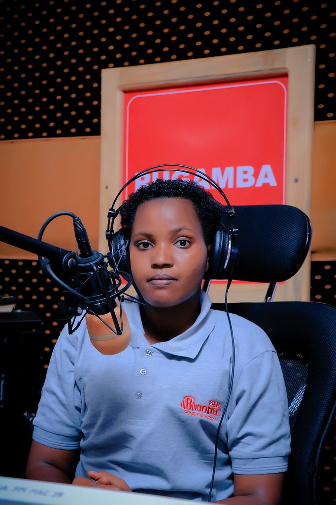 BoonaFm's tweet photo. Happy New Week!
How was your weekend?
Kick start your week with #Molly and #Laston on #SAAYAKAAZI till 10am .
Send in your regards! https://t.co/eiGq5Ulxs6