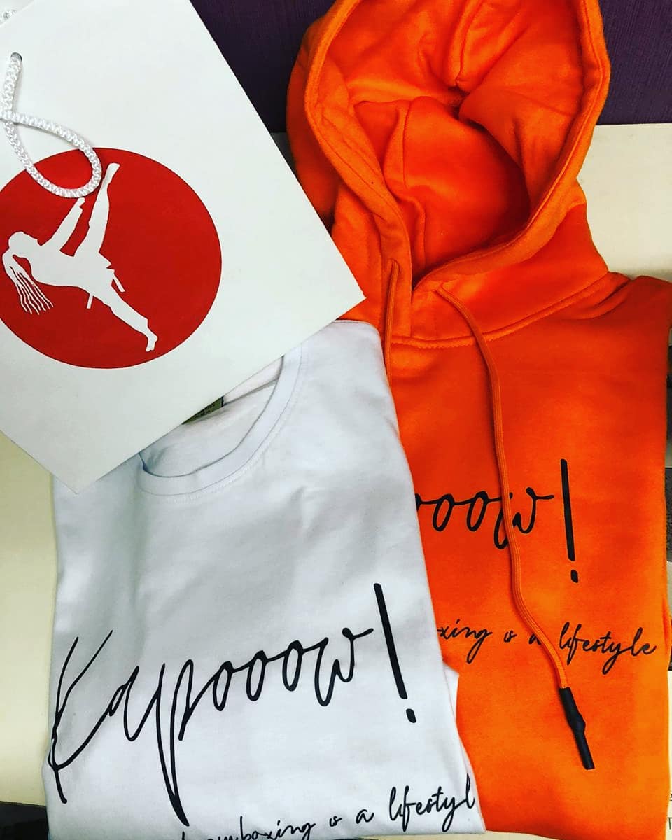ivy_mokeira's tweet photo. Kapooow hoodies Ksh2500
Kapooow Tees Ksh 1500
Available on preorder @kapooow_ke 
#kwamboxandkev 
#kapoooow
#kwamboxingisalifestyle https://t.co/eiSOvdk04k