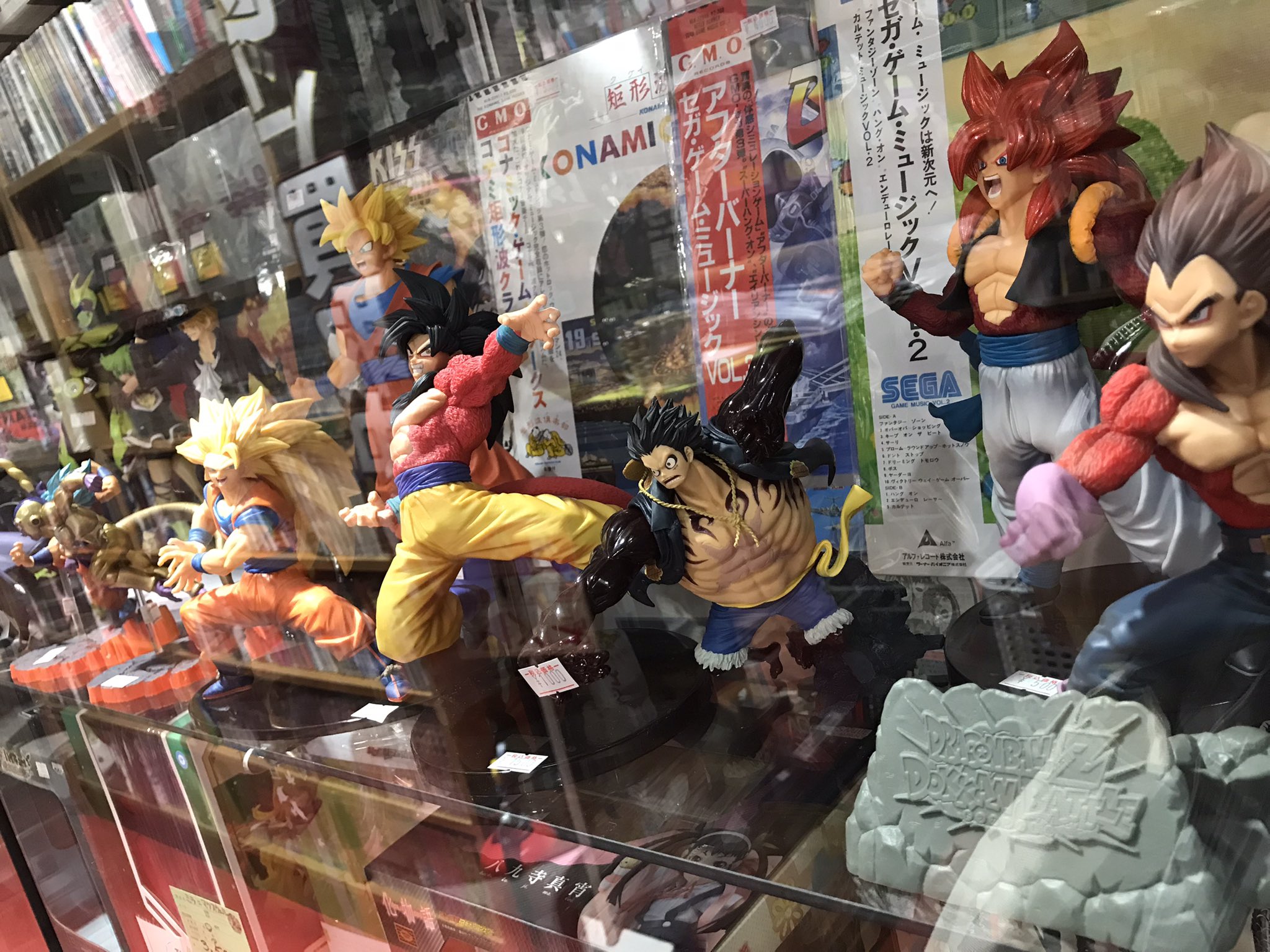 総合リサイクルショップ えらばれ屋 出張買取 お片付けのプロ ギア 4 バウンドマン 火炎 竜王 ワンピースやドラゴンボールの箱なしフィギュアが増えました このほかにもフィギュアがたくさん入荷しましたので 明日以降出していき