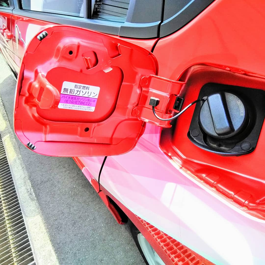 坂出自動車学校 初心者の頃初めて給油する時に 私は自分の車の給油口さえ開けれなくてググりました 笑 こんな体験した方いらっしゃいませんか 笑 01 11 5658 T Co Ty2b8fvr6n 坂出自動車学校 香川車人 教習所 自動車学校 教習 夏休み