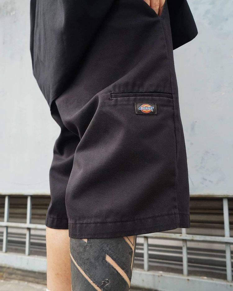 42-283 shorts

#Dickies #Dickiesindonesia #Dickiesworkwear