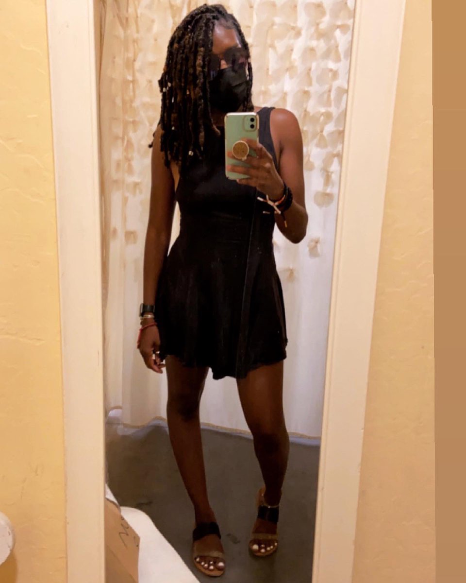 EryyLa's tweet photo. Too hot for under💥 garments https://t.co/9qylQ5u2Re