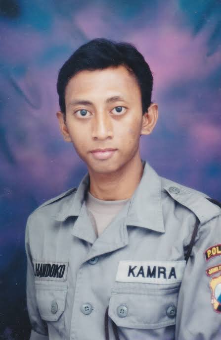 "gue ngefans banget sm radiohead"

"ohya? lagu favorit lo apa?"