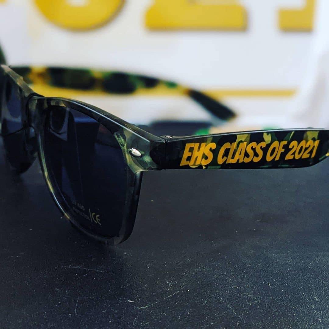 YESofWC's tweet image. Celebrating the Class of 2021! It’s been quite a year &amp;amp; we’re as happy for you as we are proud of you!
Shout out to our friends at @DubseaCoffee,  Patrick’s Bakery &amp;amp; @WhiteCenterCDA for your contributions to this year’s EHS Senior Swag Bags! Love❤️This❤️Community.