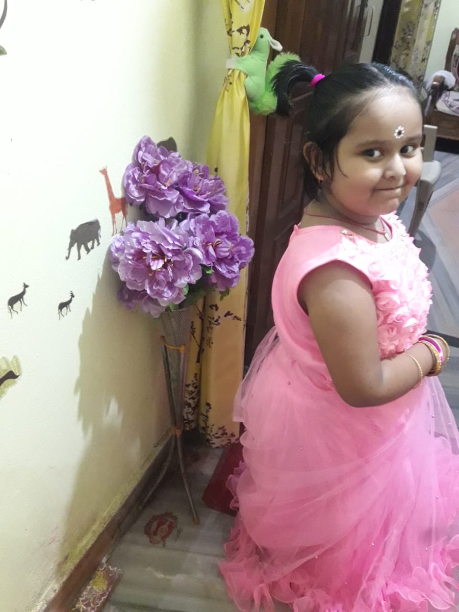 kaibalya3342's tweet image. #HappyRaja 
ରଜ ପର୍ବର ହାର୍ଦ୍ଦିକ ଅଭିନନ୍ଦନ ଓ ଶୁଭେଚ୍ଛା।
ଆମ କୁନି ଝିଅ #simpul ତରଫରୁ।