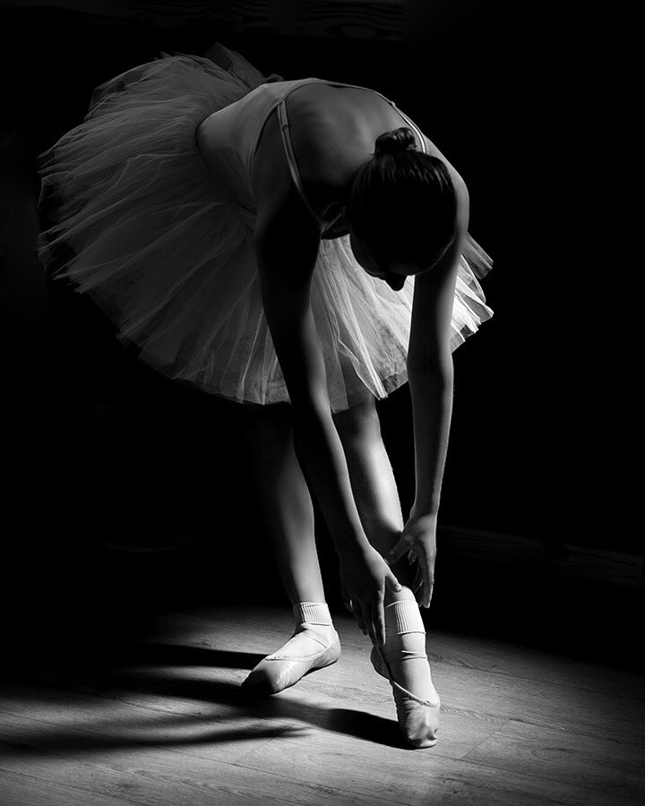 KnightVisionPh1's tweet photo. Dancer in mono #balletdancer #Dancer #mono https://t.co/Xh0My0DTMI