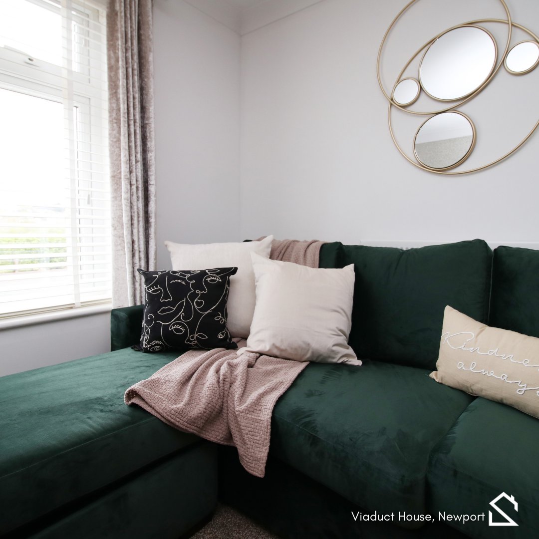Your next home in Newport is ready to accommodate leisure and business stays! Welcome to Viaduct House! A 3 bedder house, beautifully decorated by our set-up team 🤩

Get in touch at:
 ✉️ bookings@staybc.co.uk
📞 0330 808 8564 
🌐 staybc.co.uk