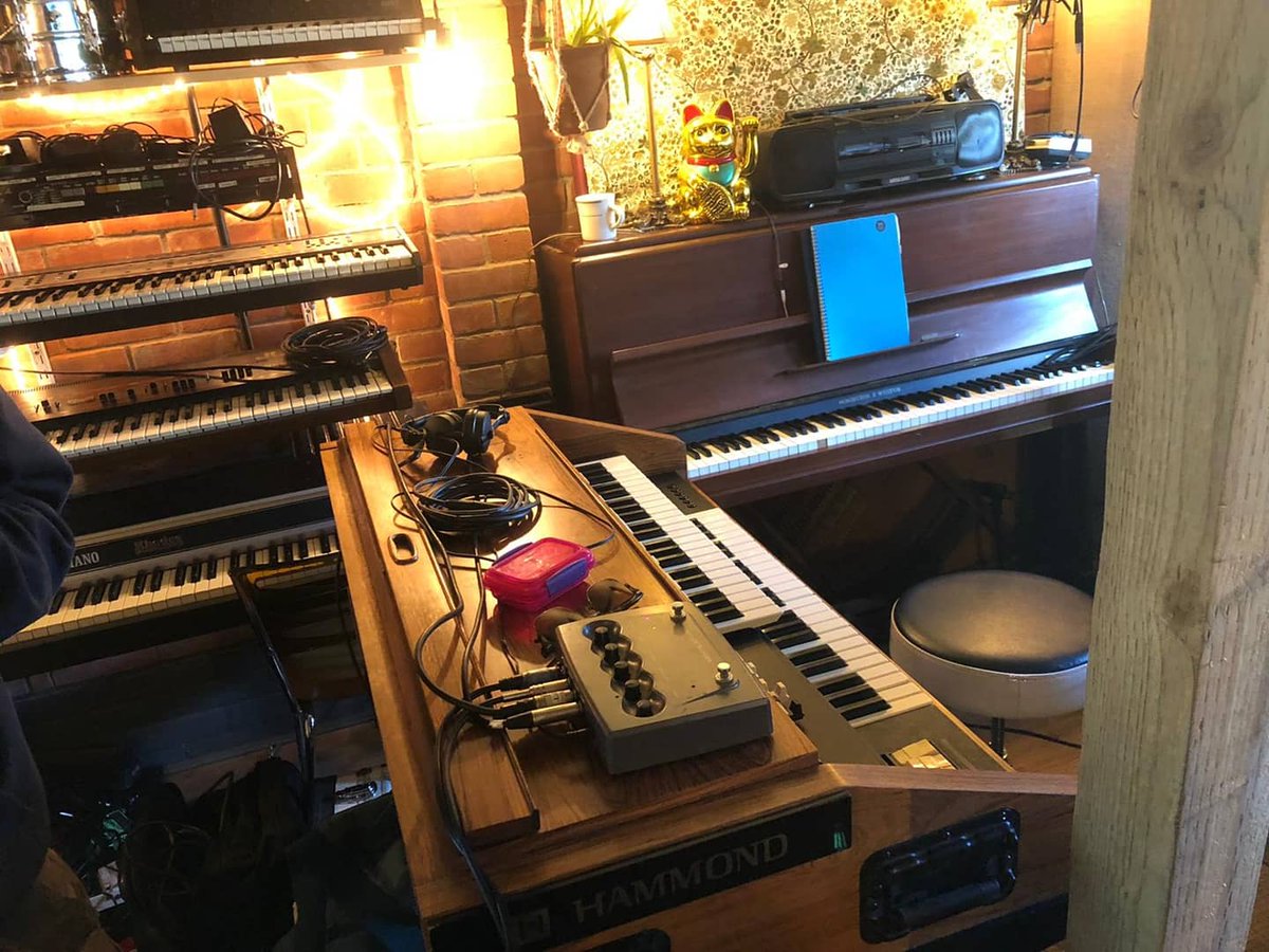 MamasGun_UK's tweet photo. Where the magic is well and truly happeningโฆ
#album5 #newmusicinthemaking #waitforit https://t.co/D2qj1WyzYj