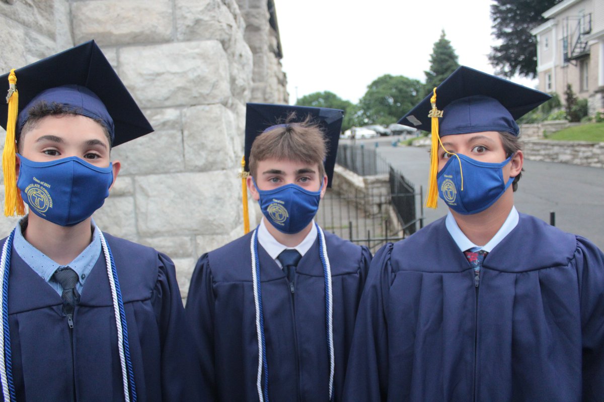 ICSchool_Tech's tweet image. Congrats to the ICS Class of 2021!!!
@mrsdangelo_ICS @icschool_online @MrsSchmid_ICS @mrslamassa_ICS @ICS_PE @ics_gr3 @Bwatson_ics @icsartsmart @MrsCartolano_ic @BasileJoanne @MsPICS2 @msfink_ics @littlehouse_ics