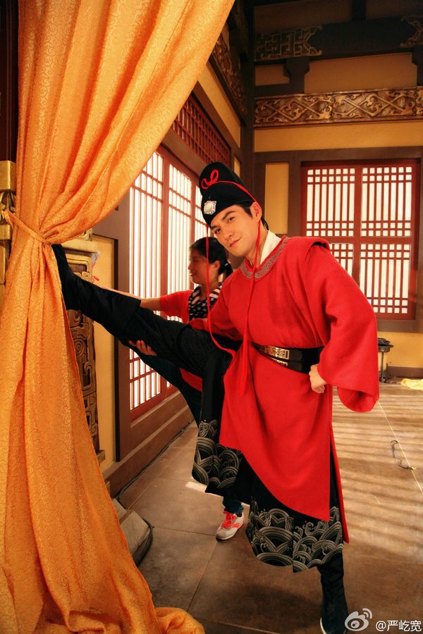 ⠀⠀⠀⠀ไม่ต้องทำวันนี้ให้ดีที่สุด

⠀⠀⠀⠀ เดี๋ยวพรุ่งนี้ไม่มีอะไรทำ

 เยี่ยนเหวินไท่ : ต้าเจียงจวิน ได้กล่าวเอาไว้