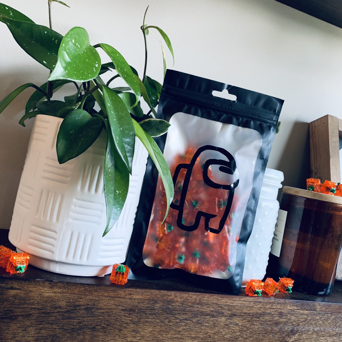 KeyboardsJ's tweet photo. Orange is sus.
#keebs #equalz #MechanicalKeyboard #custom #AmongUs #mkb #gmk https://t.co/gnGkG3tx0E