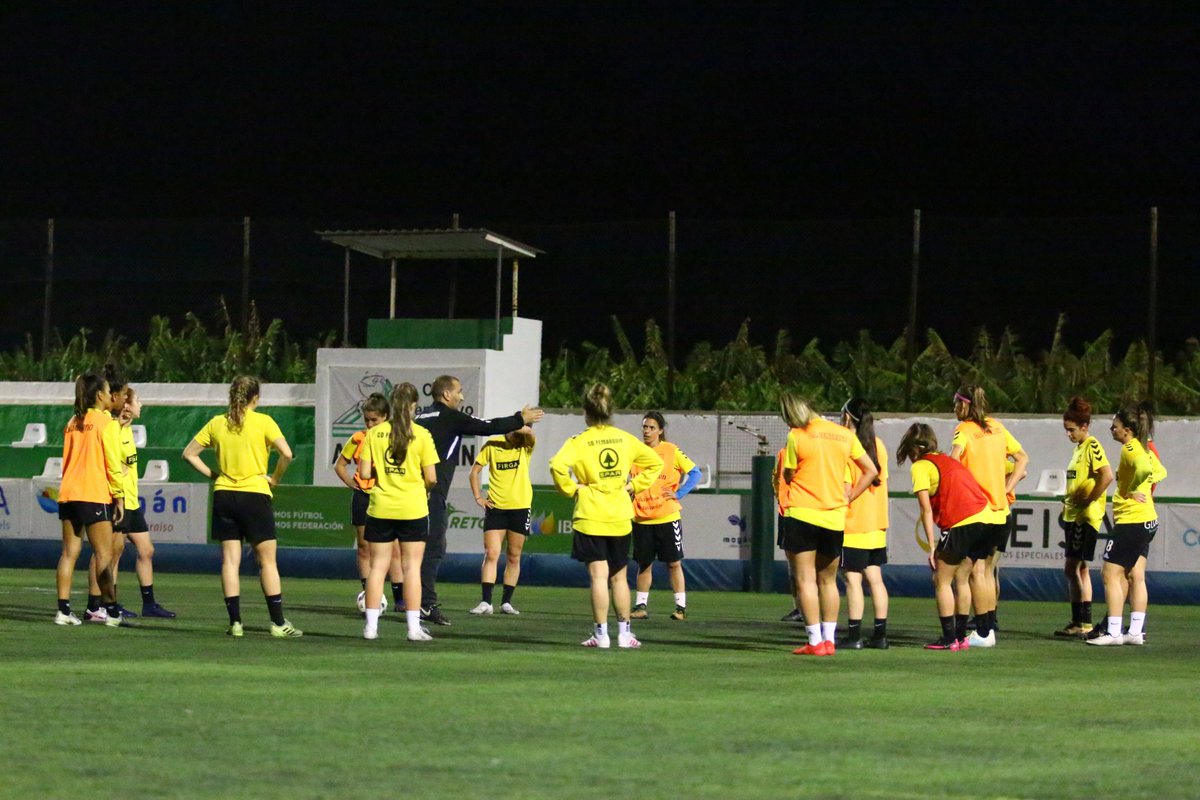 cianird's tweet photo. Cinco meses inolvidables.
Algo caminé y esta experiencia es de las mejores cosas que me pasaron en el fútbol.
Nunca me cansaré de repetir, que me hicieron mejor profesional y sobre todo persona.
ETERNAMENTE AGRADECIDO A TOD@S. https://t.co/wRsWAn4MYr