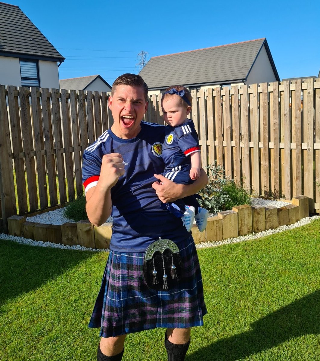 Miss Macrae tweet media