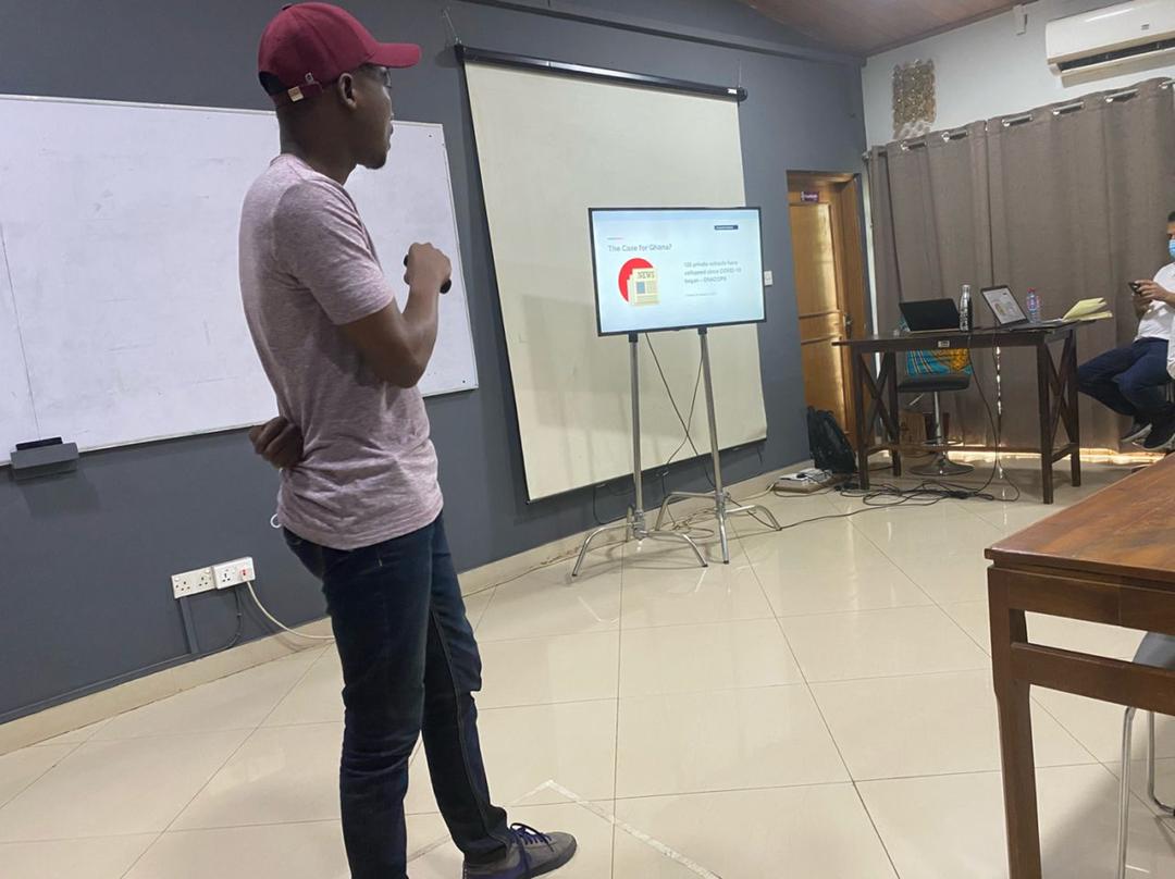 UNICEFStartups's tweet photo. Crafting a pitch is an #art. In a few mins, it must convince an audience of the value &amp; relevance of a product/service. For most entrepreneurs, this can be daunting. That's why this week, the cohort is working on perfecting their pitches with support from our team of experts. https://t.co/DXj1Dtqw9Y