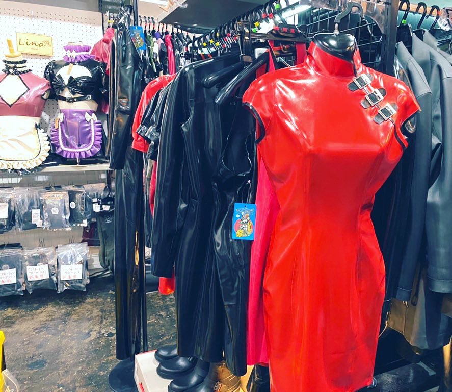 東京エルベース 営業日✨ ( ✱ 火曜～木曜 休み ) ◎6/18(金)14-19 ◎6