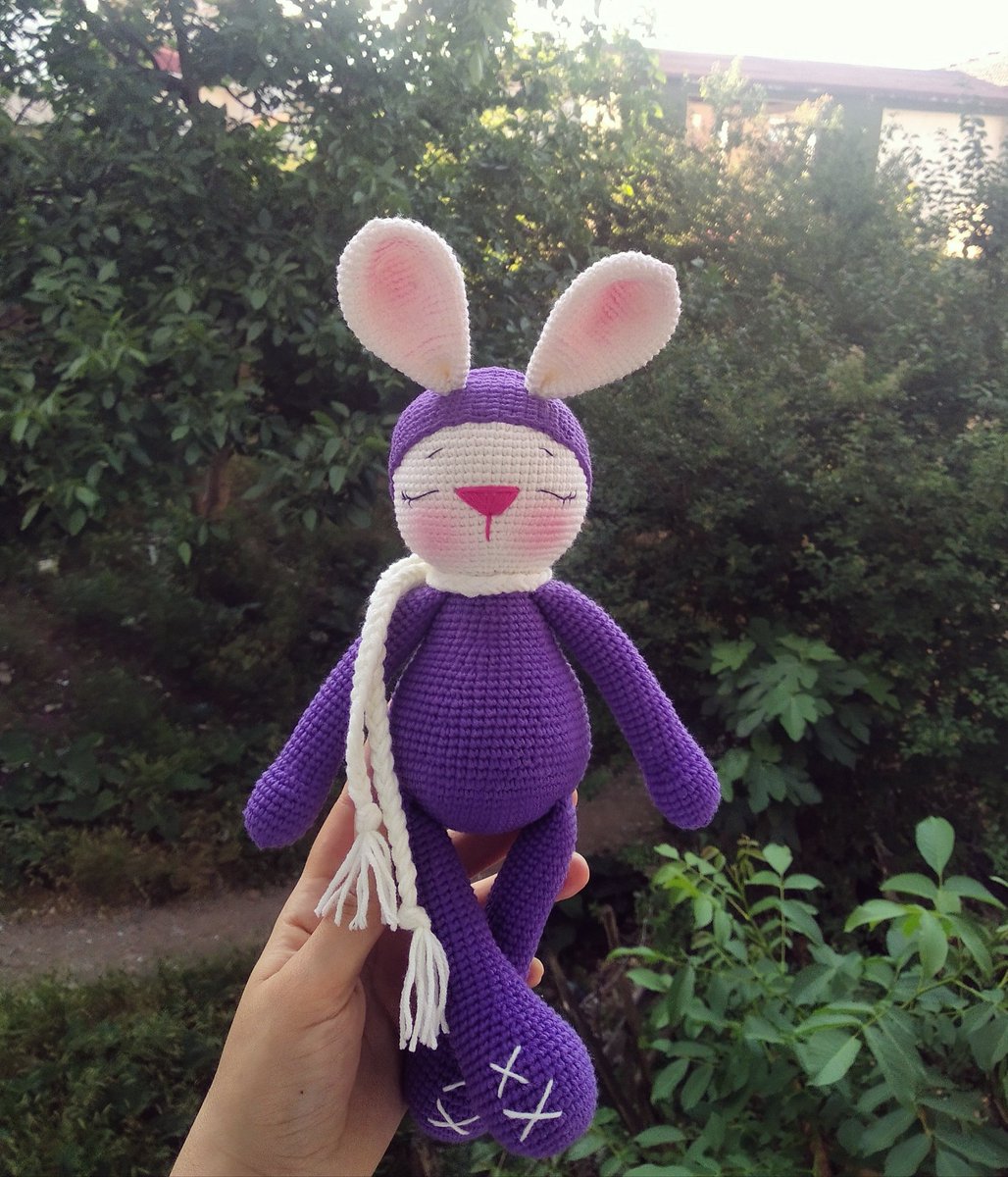 Yeni haftanın güzeli uykucu tavşan 🐰 
İstediğiniz renkte sipariş verebilirsiniz 💜