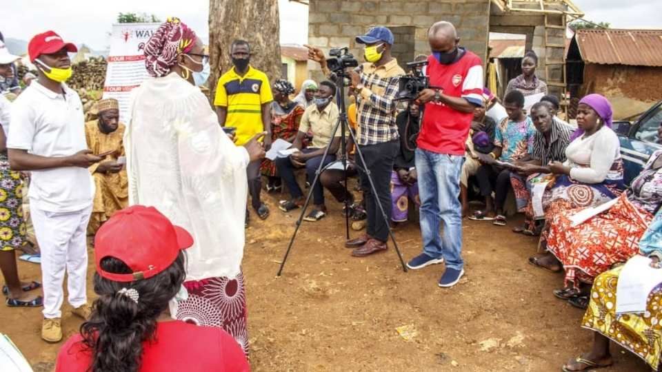 frontlineendfgm's tweet photo. Campaigners in Nigeria are spread out all over the country. This report highlights the key challenges that each region faces, the type of FGM that takes place, and a few action points for moving forward. 
https://t.co/YvBHiVaACN https://t.co/RW4UWE5flG