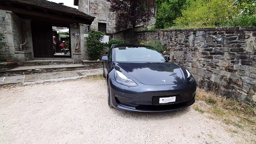 AriaHotelsGR's tweet photo. We are very proud & happy that we have installed with @EVLoader the first Electric Car Charger in Zagori, in Kipi Suites! Bonus: A @Teslamotors car of @Tesla_Athens was our first "charge"! https://t.co/EPxKkueQ7e
.
.
#ariahotels #evloader #teslamotors #electriccar #environment https://t.co/kss2mbQbGp