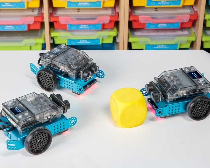 A4Technologie's tweet photo. #VISIOTEC Rendez-vous ce mercredi pour une visioformation inédite sur les applications du #robot programmable #mBot2 avec #mBlock5, les modules #mBuild et le microcontrôleur #CyberPi !
👉 Mercredi 16/06 à 14h
👉 Inscrivez-vous sur https://t.co/zVbc2aqG4E https://t.co/ewClvQAF3J