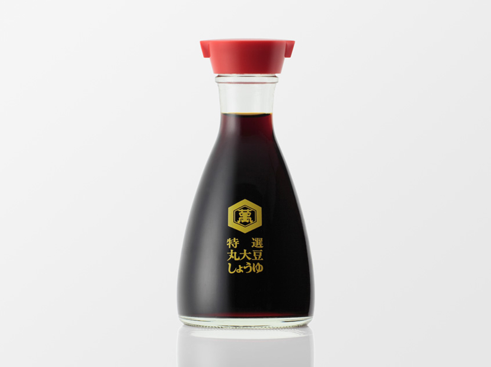 GKSekkei's tweet photo. 【GKデザイングループ | プロジェクト紹介 | アーカイブ 】
■ しょうゆ卓上びん(150ml)
（GKグラフィックス)

https://t.co/dcbNa8wWnA

#packagedesign #gkgraphics  
#publicdesign  #gkデザイン
#gkdesign #design  
#gksekkei  #デザイン https://t.co/r6PLoTEgrD