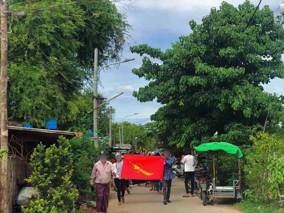 Students unions marched in #Amarapura to remove the military regime.
#WhatsHappeningInMyanmar 
#June14Coup
#EndSexualViolence