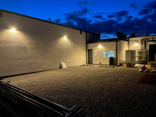AzuraNetworks's tweet photo. External lighting at Bream Co-op.
Special order of 2700k in colour from Dextra Lighting in consideration for protected bats nearby.
#externallights #dextralighting #electricians #midcountiescoop
#lightingsolutions https://t.co/N8l5aVbP2L