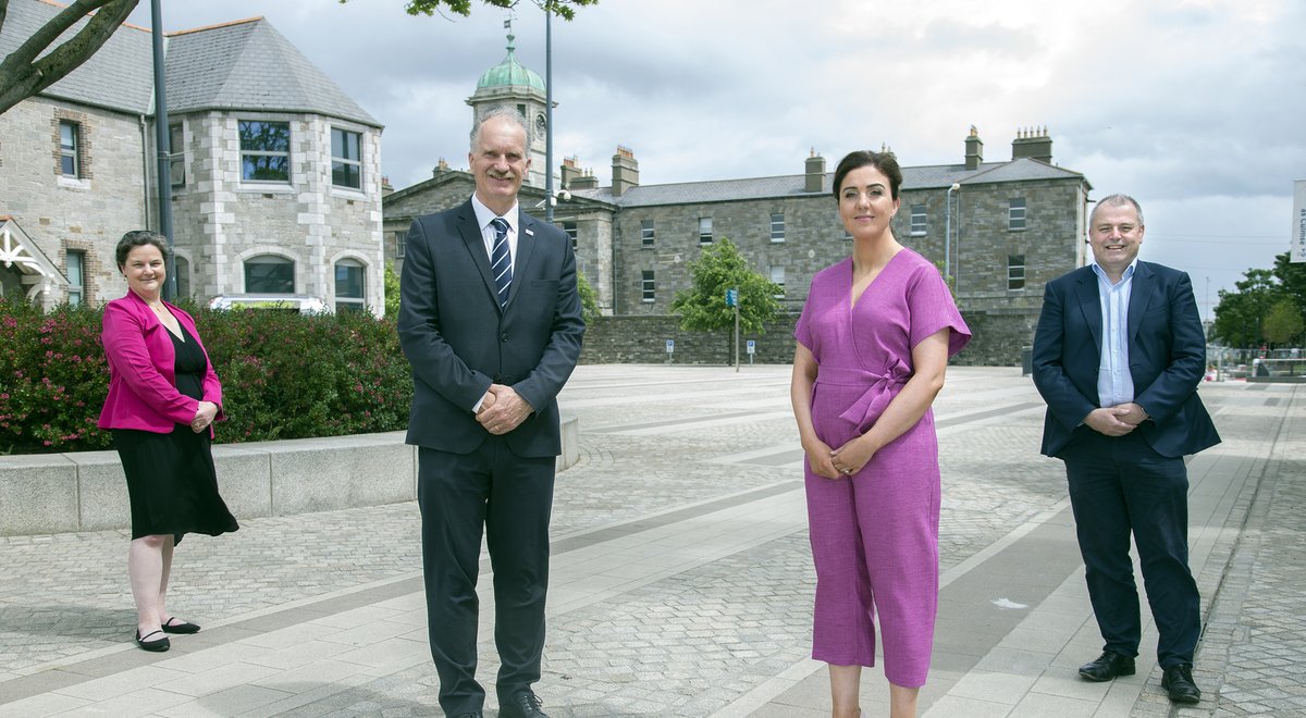 Kingspan Donates €500k To TU Dublin Centre Of Excellence

Read more here: ow.ly/Oawk50F9ydM

#Education #Donation #CentreofExcellence