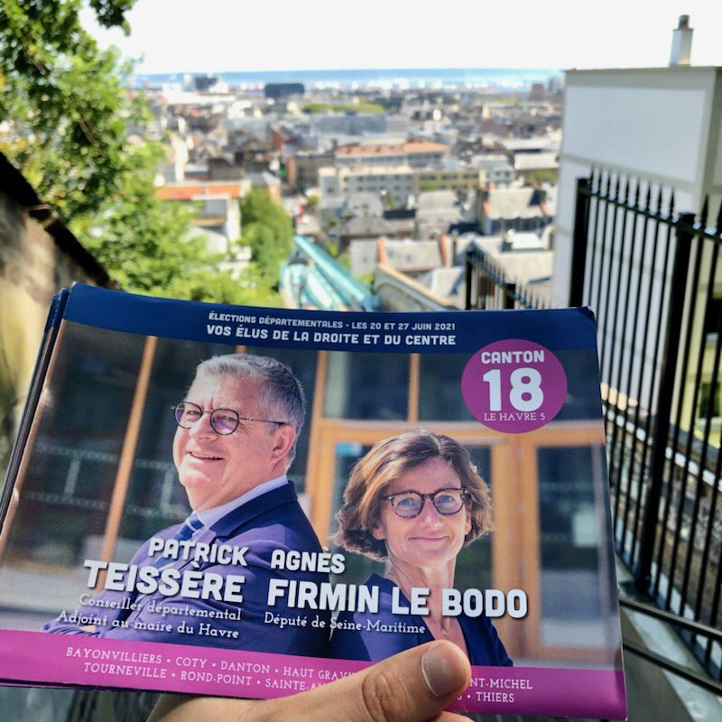 TheoSinibaldi's tweet photo. Sous le soleil du #Havre ☀️
Un boitage et l’occasion de prendre un peu de hauteur pour soutenir @agnesfirmin et @PATEISSERE pour les élections #departementales2021 du 20 et 27 juin !

🗳Pour voter par procuration c’est par ici ⤵️
https://t.co/N6smc54XH8

#ensemblelaseinemaritime https://t.co/sDFIy1tszd