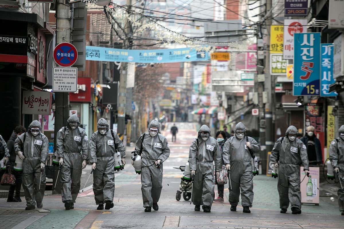 Countries that opted to eliminate covid-19 rather than reduce spread ended up wealthier and with less infringement on liberties - and it's not too late to adopt the strategy bit.ly/2SvOIZH
