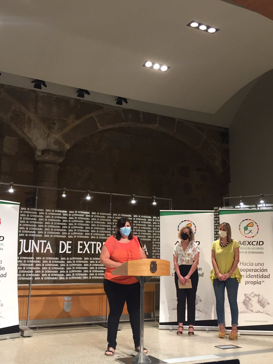 CONGDEX's tweet photo. Hacia una cooperación con identidad propia
@AEXCID_ @Junta_Ex

 #CONGDEX #Cooperaciónextremeña
#cooperaciónaldesarrollo https://t.co/48eIpN8ZE1
