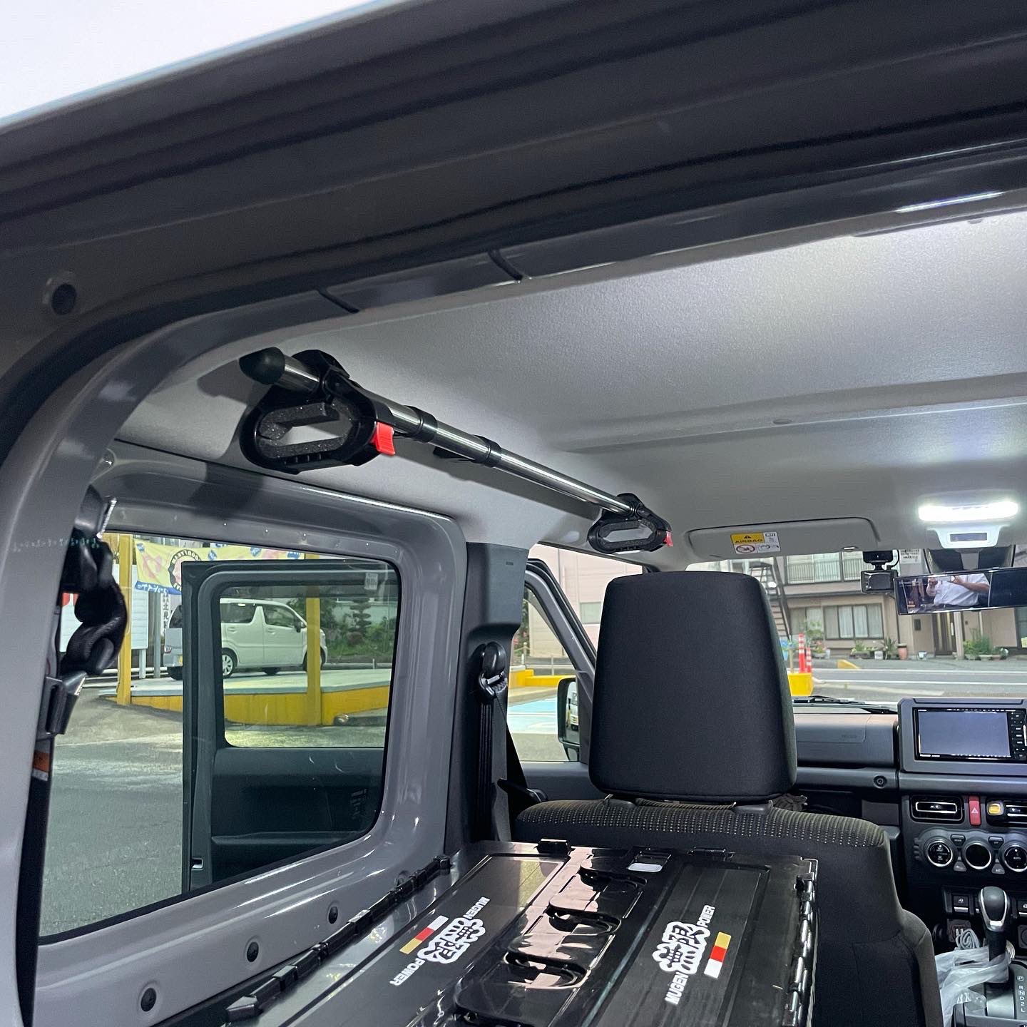 تويتر 有 宇野自動車整備工場 カーコンビニ倶楽部uno على تويتر カーコンビニ倶楽部unoです ジムニー シエラにカーメイト Inno の釣竿用ロッドハンガーを取り付けしました 最大３本収納できます 釣り好きの貴方におすすめアイテムです カーコンビニ倶楽部