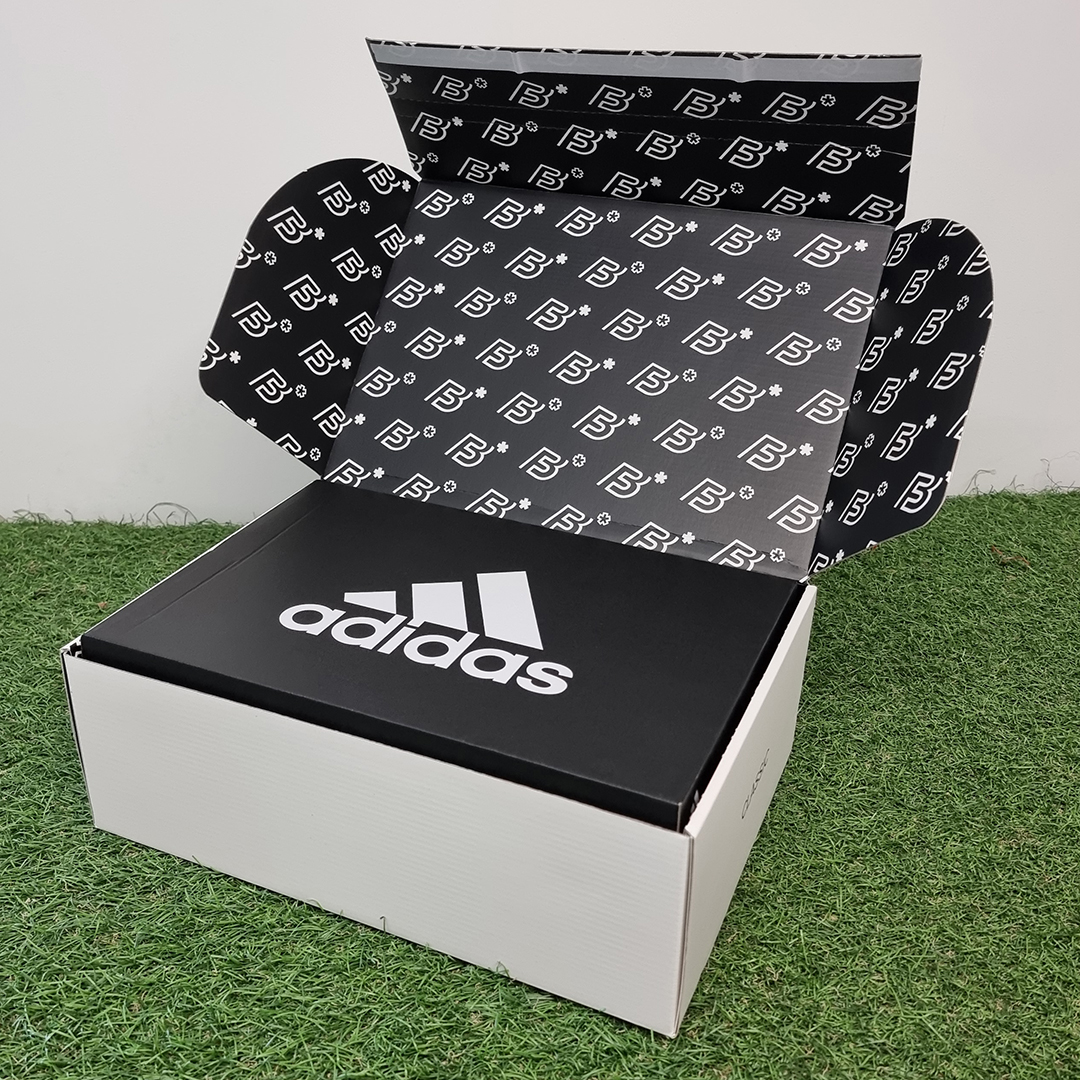 paperbagsuk's tweet image. Luxurious Bespoke Mailing Boxes that are a #WonderGoal for @BootsfinderUK

Tap the link in the Bio to see more &amp;amp; get your quote

#Bootsfinder #PrintedBox #BoxDesign #MailingBox #PreciousPackaging #PackagingSolutions #CustomPackaging #PackageDesign #Packaging #LuxuriousPackaging