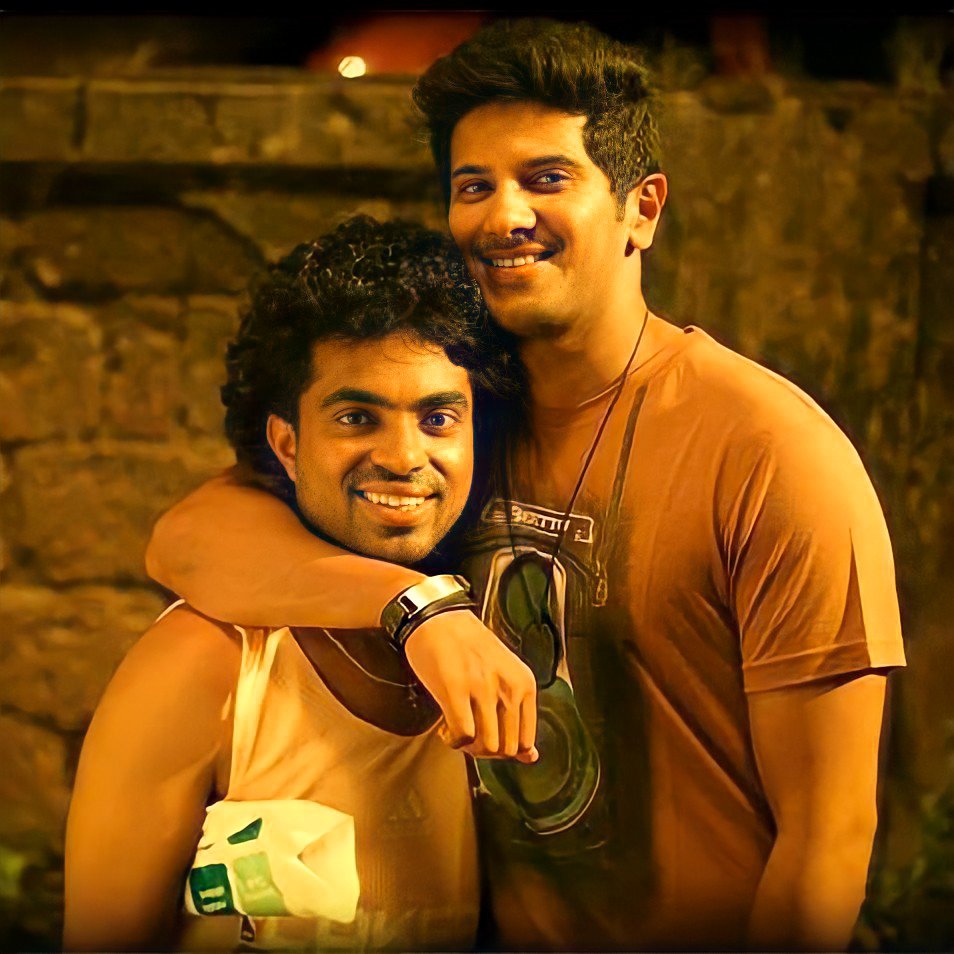 akarsh_ts's tweet photo. American Born Confused Desi . Yaahh !! 

ABCD got delayed many times , but they never give-up . what was the dialogues ? " Late aanaalum lastest aa varuven " . 101+ Days Boxoffice Run . Damn 👌 

#8YearsOfABCD // #DulquerSalmaan https://t.co/7hPK7Uzj7H