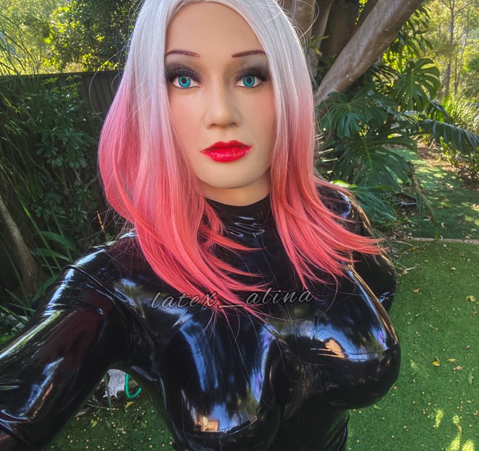 Would be a good pic for my passport, will update it in the future 😏 Would also love to travel like that<a href="/tag/rubberdoll"class="tags"><span>#rubberdoll</span></a><a href="/tag/latexdick"class="tags"><span>#latexdick</span></a>