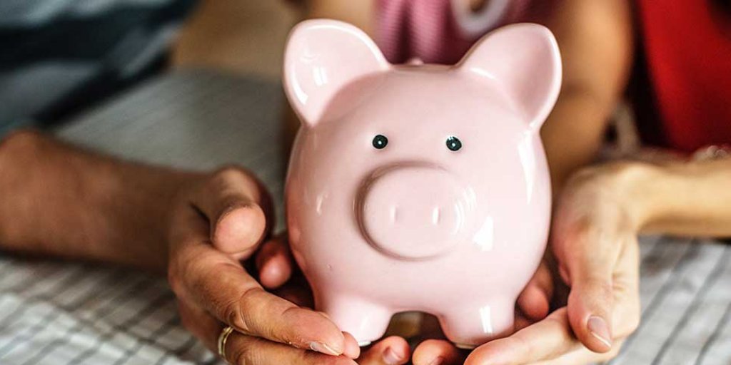 icrowdhouse's tweet photo. ¿Eres un pequeño #ahorrador? 🤔 Si lo que buscas es diversificar tu #inversión en múltiples proyectos con total seguridad, @icrowdhouse es tu solución ➡️ https://t.co/c4qfVEJAzn. Desde un mismo lugar podrás comunicarte con #promotoras y gestionar tu capital 💸 https://t.co/hRRZ4HC9i8