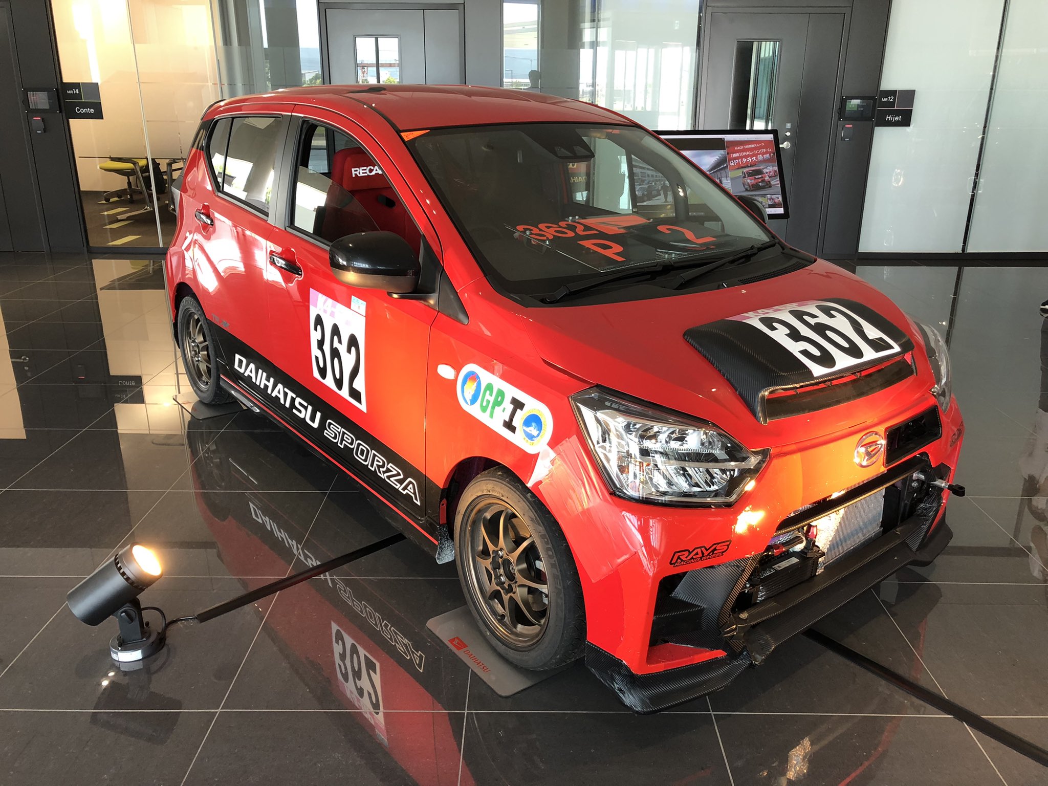 公式 ダイハツ工業 くらしとクルマの研究所 على تويتر こちらはk4gp 5時間耐久レース Gp1クラスで優勝した ミライースの耐久仕様の車両です Tr Xxの文字に心躍る方もいらっしゃるのではないでしょうか 笑 M K4gp ミライース ダイハツ