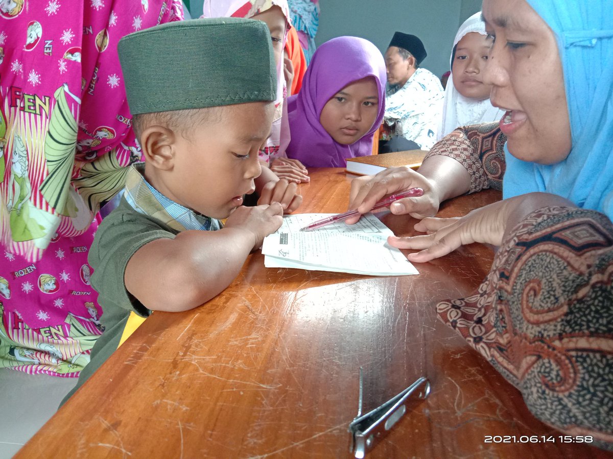 Musholla Nurul Ulum tempat Mengaji santri-santri TPQ NURUL ULUM dsn. Sempayang Ds. Jaan, Gondang Nganjuk sedang membutuhkan tempat Wudhu dan toilet untuk para jama'ah musholla dan para santri mengaji.