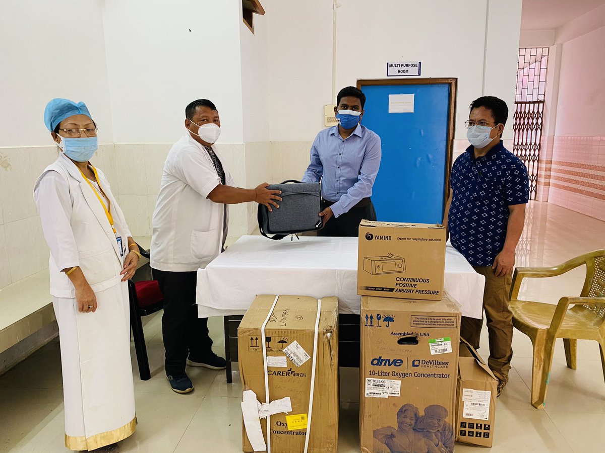 Received 2 Oxygen Concentrators and 2 BiPAP machines for District Hospital, Seppa. Sending gratitude and thanks from all the people of East Kameng to <a href="/HIHCovid19/">HelpIndianHospitals</a> and <a href="/bahnitelenga/">bahni</a> for helping us fight COVID-19 #COVID19 #Unite2FightCorona 

PAYA LINCHO 🙏🏻