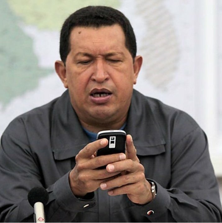 #LoDijoChávez: 'Las redes sociales son armas que tienen que ser usadas por la Revolución'

Y aquí seguimos dando la batalla 

#LiberenALosPatriotas