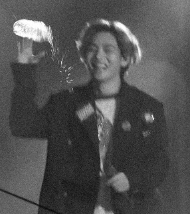 taeteland's tweet photo. TAES LOOKS SO HAPPY https://t.co/st1MmtX27s