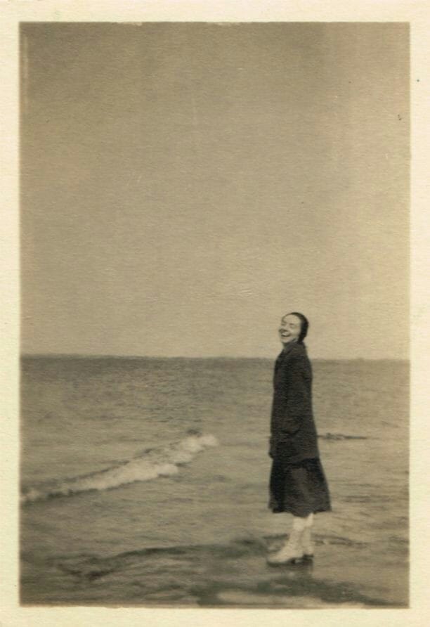 literlandweb1's tweet photo. "Procura ser quien eres, te amen o no".
Fernando Pessoa https://t.co/HkV1FhTYd9