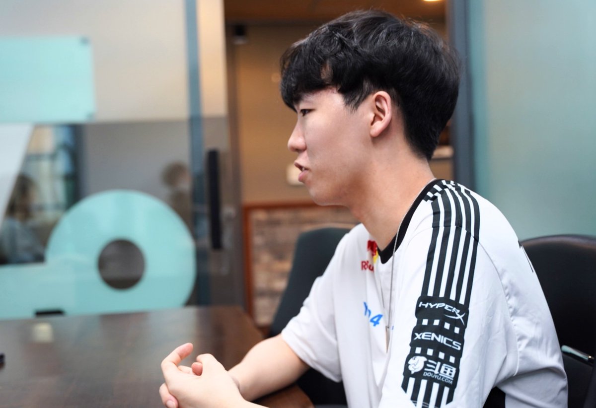 DRX_LCK's tweet photo. InDRXview Rookie #9 DRX Taeyoon
π: https://t.co/AnLq7BAarf
#DRXRookie #InDRXview #Taeyoon https://t.co/4wLVkbQtZK